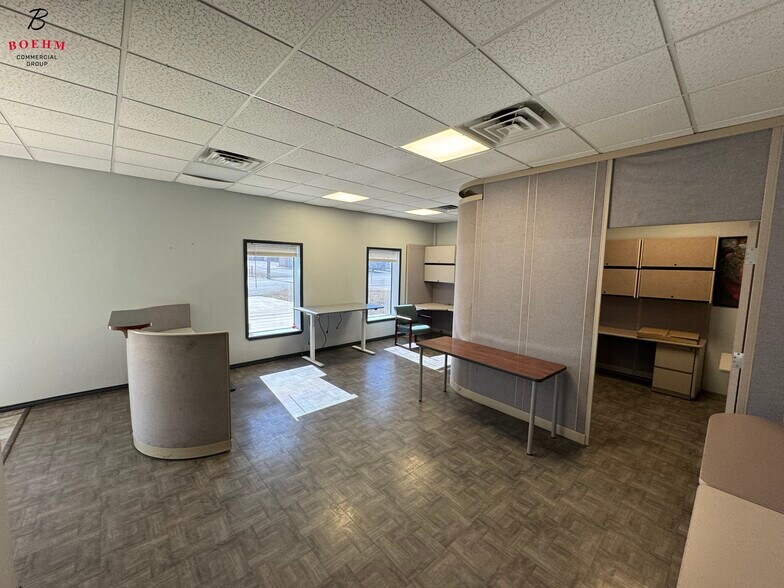 More Photos Of 129 Industrial Dr, Boerne Warehouse For Lease