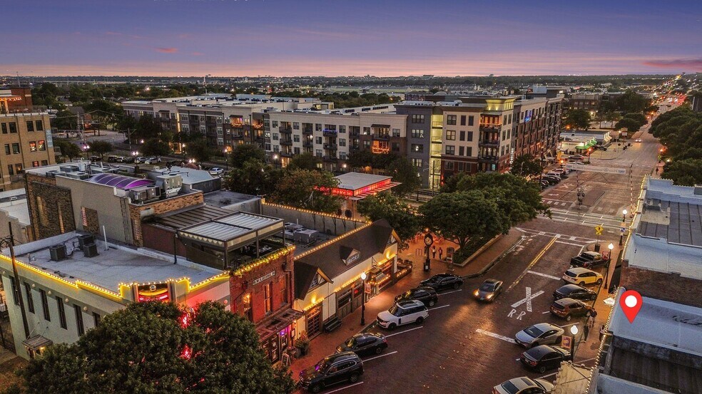 More Photos Of 1013 E 15th St, Plano Storefront For Sale