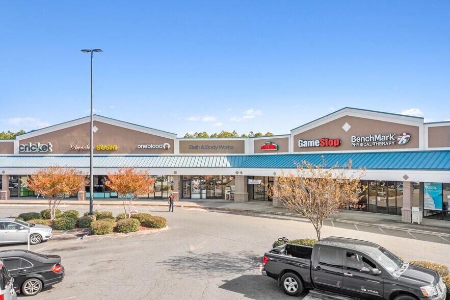 More Photos Of 6586 GA Highway 40 E, Saint Marys General Retail For Lease