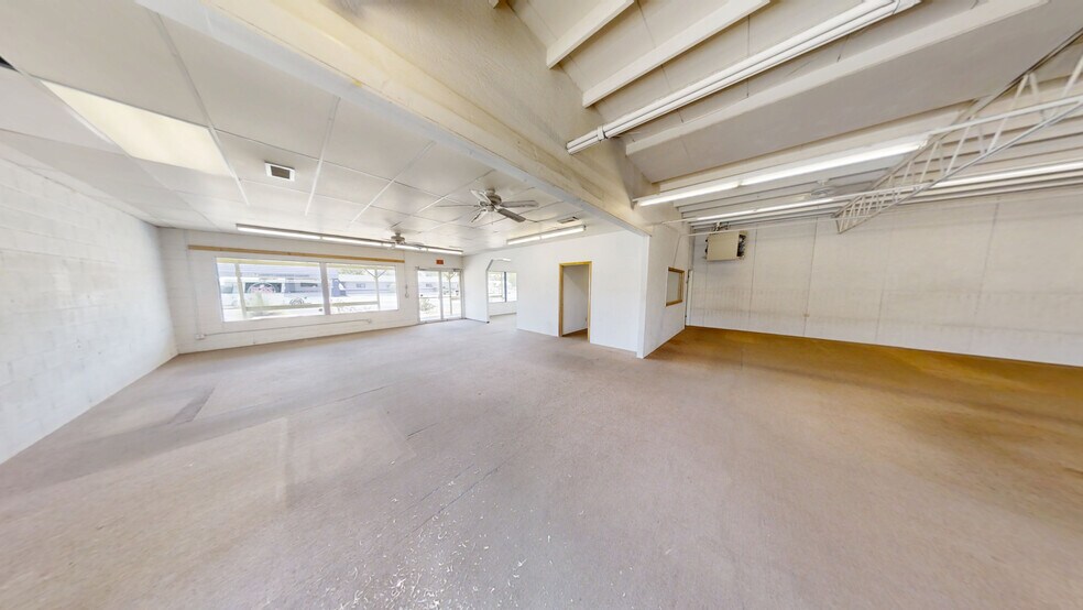 More Photos Of 303 S Main St, Cottonwood Freestanding For Sale