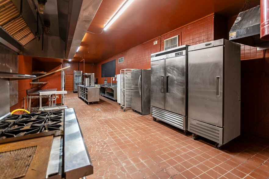 More Photos Of 720 E Oglethorpe Hwy, Hinesville Restaurant For Sale