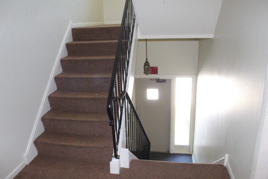 More Photos Of 4300 Lindenwood Dr, Matteson Apartments For Sale