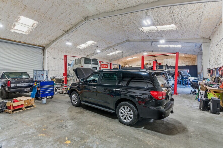 More Photos Of 20820 Fm-2854 Rd, Montgomery Auto Repair For Sale