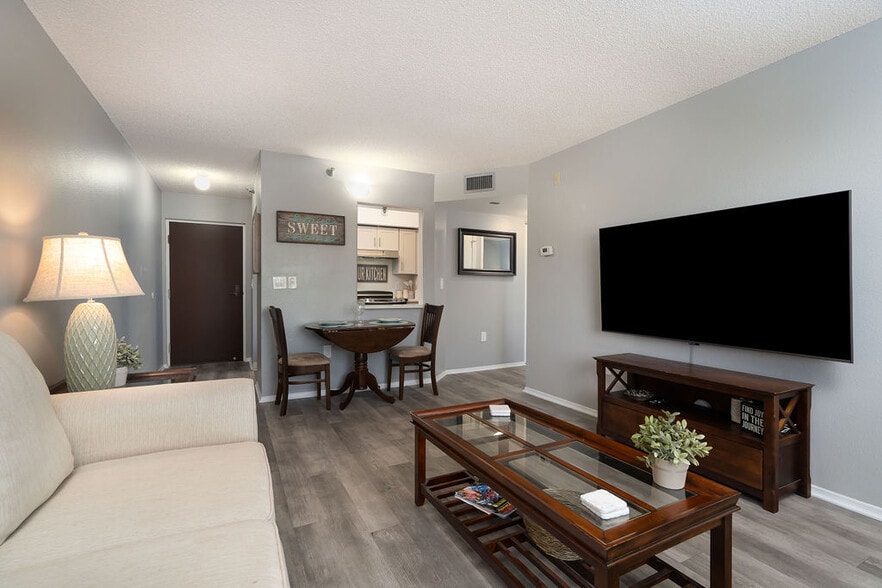 More Photos Of 1029 7th Ave E, Bradenton Apartments For Sale