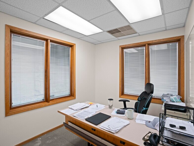 More Photos Of 4541 S 700 E, Salt Lake City Office For Sale