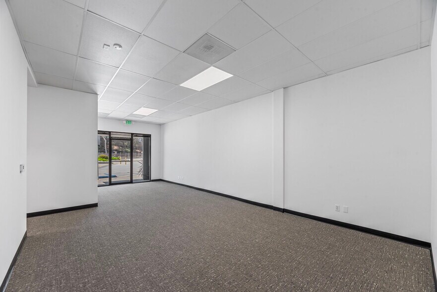 More Photos Of 20600 Gramercy Pl, Torrance Light Manufacturing For Lease