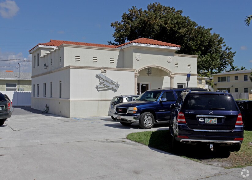 More Photos Of 4201 SW 11th St, Coral Gables Office For Sale