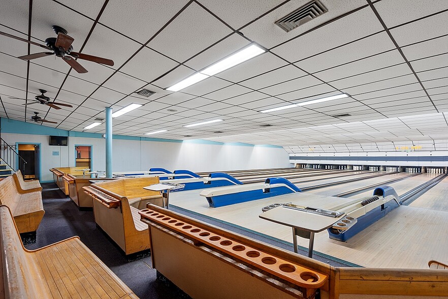 More Photos Of 78 Daniels St, Fitchburg Bowling Alley For Sale