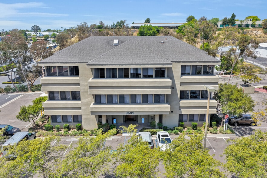 More Photos Of 3665 Ruffin Rd, San Diego Unknown For Lease