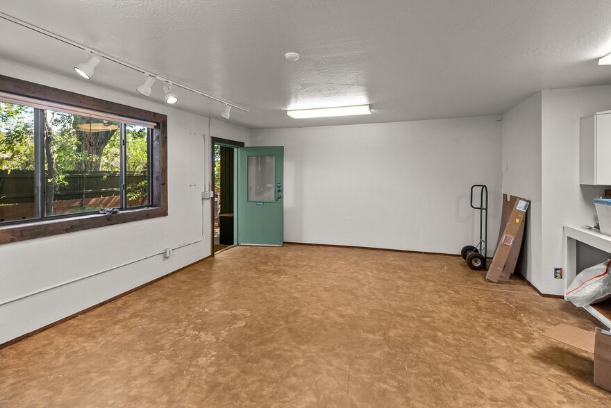 More Photos Of 110 Oak Creek Blvd, Sedona Specialty For Sale