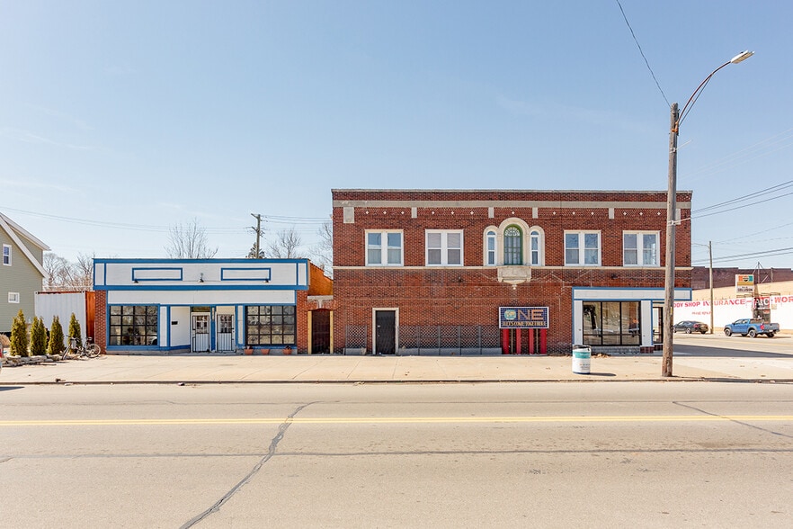 More Photos Of 14820-14840 Kercheval St, Detroit Storefront Retail Office For Sale