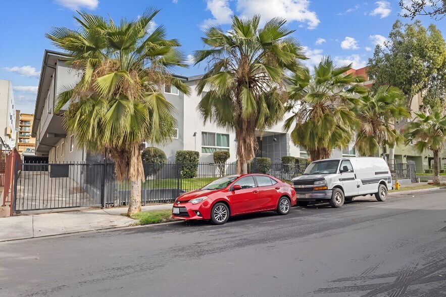 Primary Photo Of 5427 Carlton Way, Los Angeles Apartments For Sale