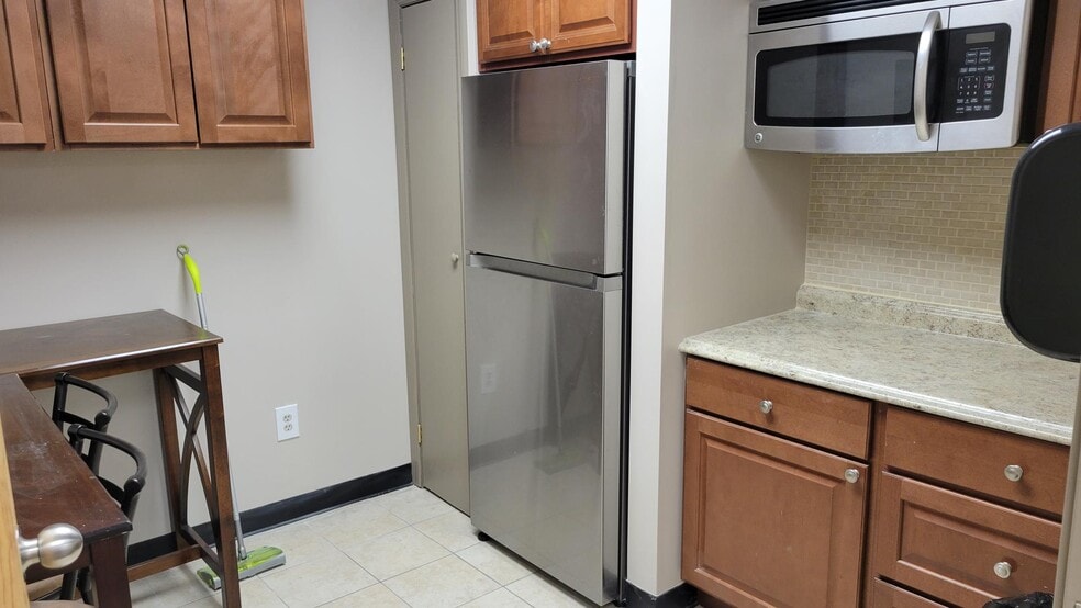 More Photos Of 310 Passaic Ave, Fairfield Office For Sale