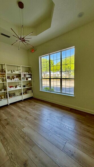 More Photos Of 13400 Sutton Park Dr S, Jacksonville Office For Sale