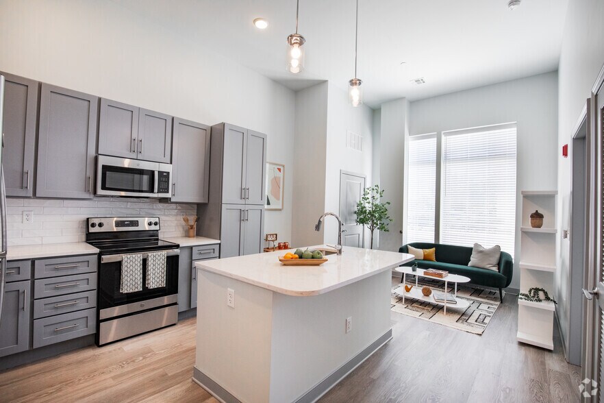 More Photos Of Union Ave @ Hawkins Ave, Ronkonkoma Unknown For Lease