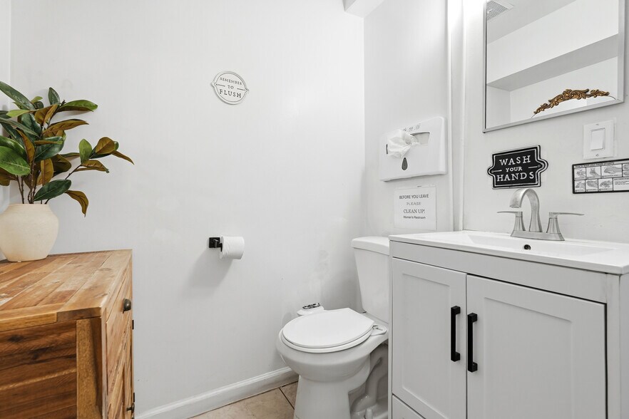 More Photos Of 14015 Van Ness Ave, Gardena Medical For Sale