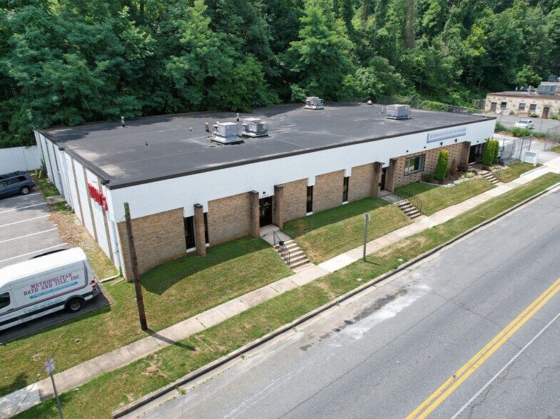More Photos Of 1031 Cromwell Bridge Rd, Towson Light Manufacturing For Sale