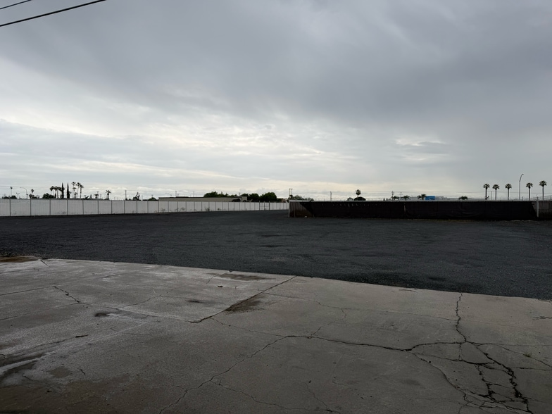 More Photos Of 4812 Stratos Way, Modesto Warehouse For Lease