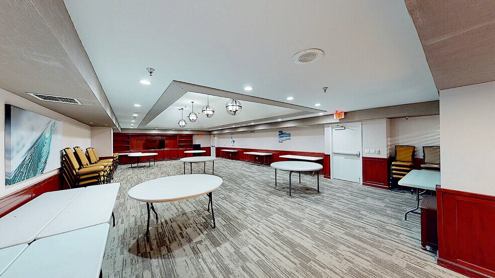 More Photos Of 1720 Sisk Rd, Modesto Hotel For Sale