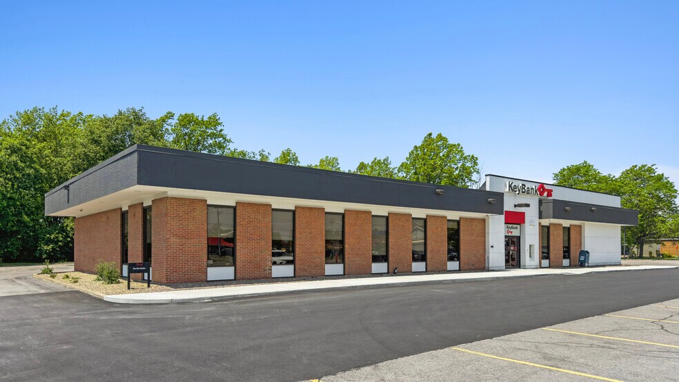 More Photos Of 1930 Niagara Falls Blvd, Tonawanda Bank For Sale