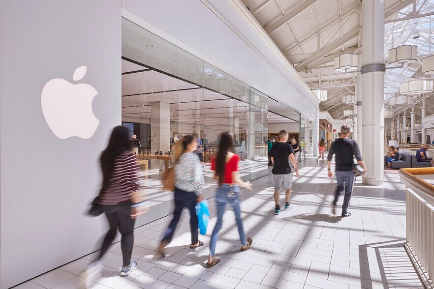 More Photos Of 7 Backus Ave, Danbury Unknown For Lease