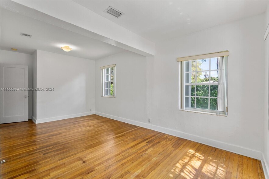 More Photos Of 1105 NE 119th St, Biscayne Park Apartments For Sale