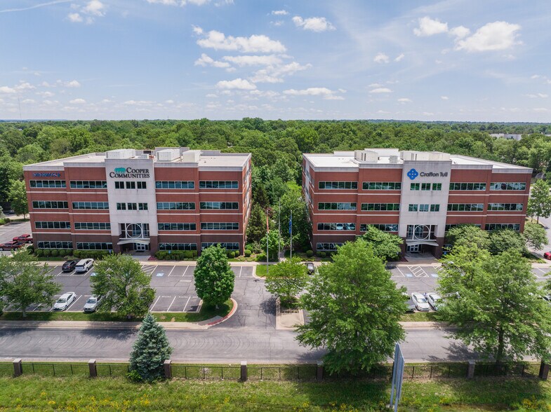 More Photos Of 903 N 47th St, Rogers Office For Lease