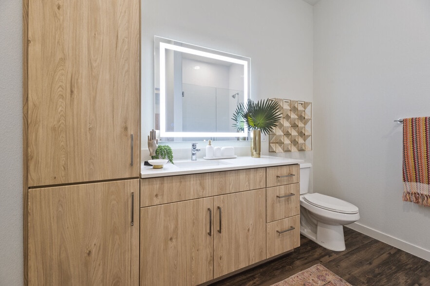 More Photos Of 2040-2060 N Scottsdale Rd, Scottsdale Apartments For Lease