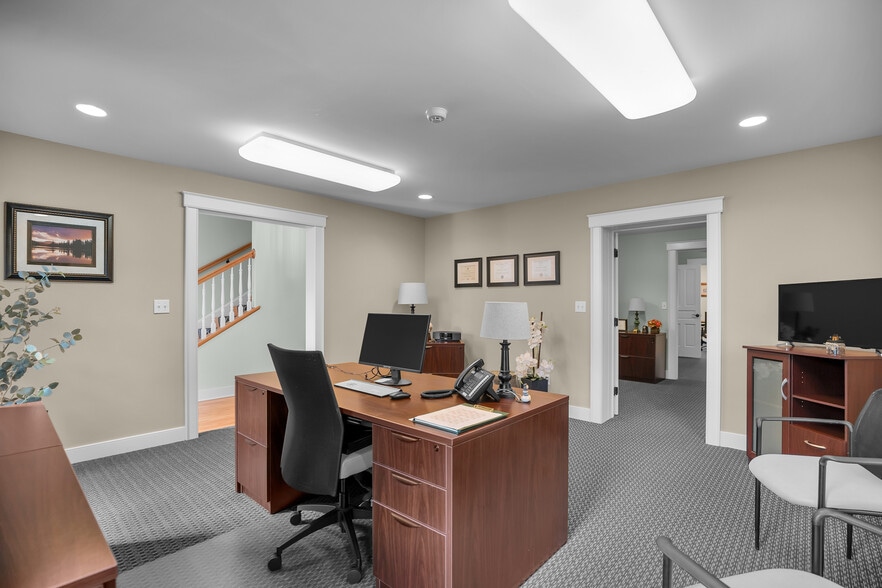 More Photos Of 1585 Rt-146, Rexford Office For Sale