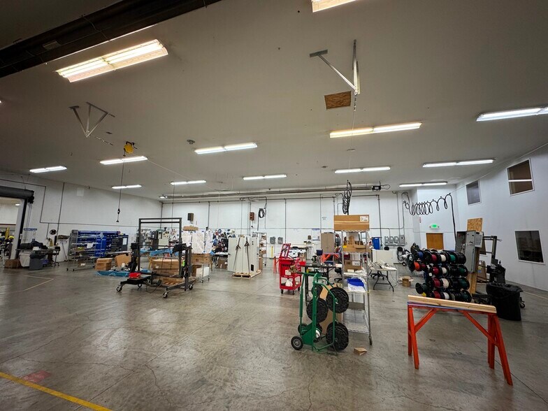 More Photos Of 1913-1957 Fescue St, Albany Industrial For Sale