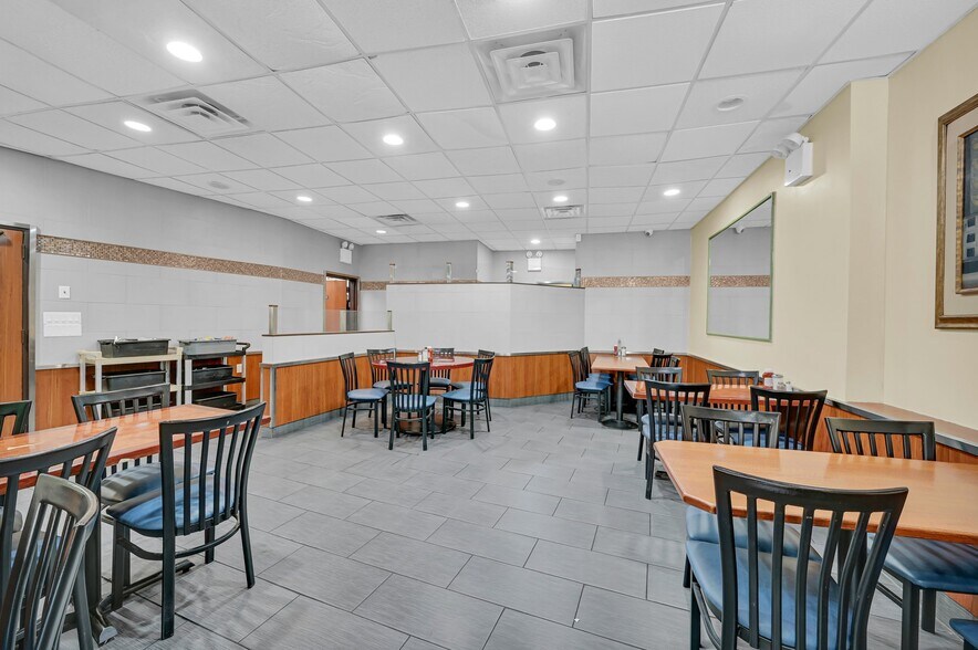 More Photos Of 135 Westchester Sq, Bronx Storefront Retail Office For Sale
