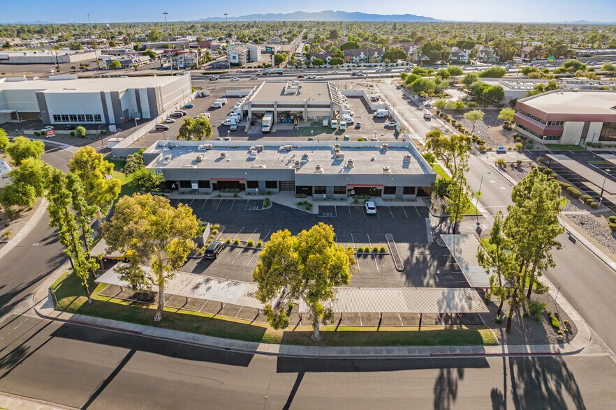 More Photos Of 2410 W Royal Palm Rd, Phoenix Light Manufacturing For Sale