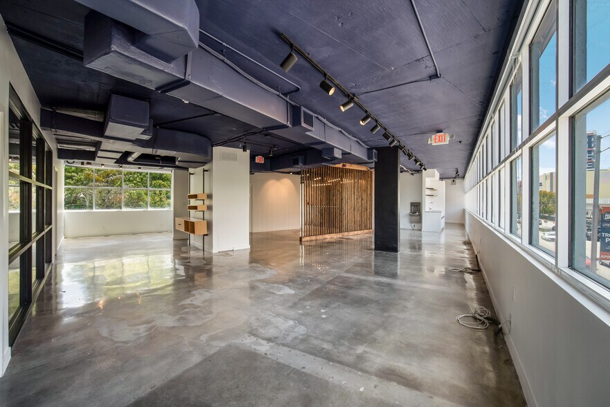 More Photos Of 2424 S Dixie Hwy, Coconut Grove Loft Creative Space For Sale