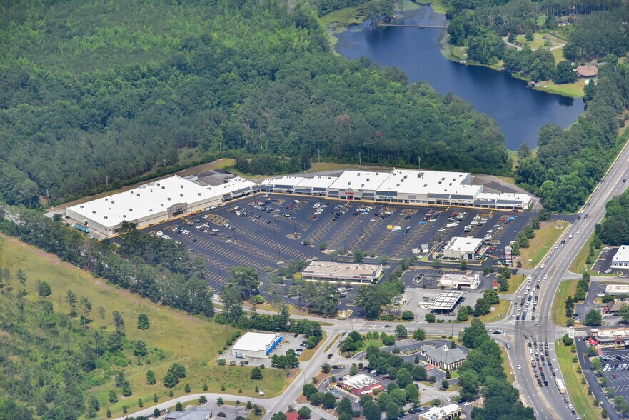 More Photos Of 1670 Springdale Dr, Camden General Retail For Lease
