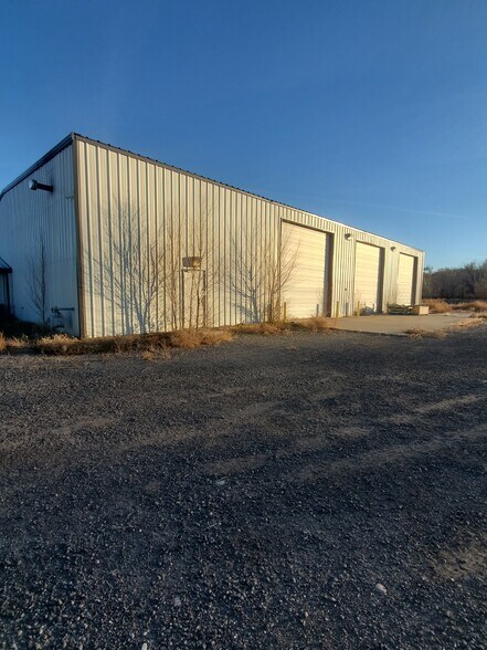 More Photos Of 1760 Gunnison Ave, Delta Warehouse For Sale