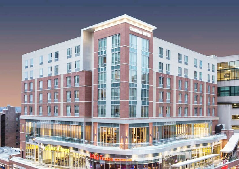 More Photos Of 250 Main St, White Plains Hotel For Lease