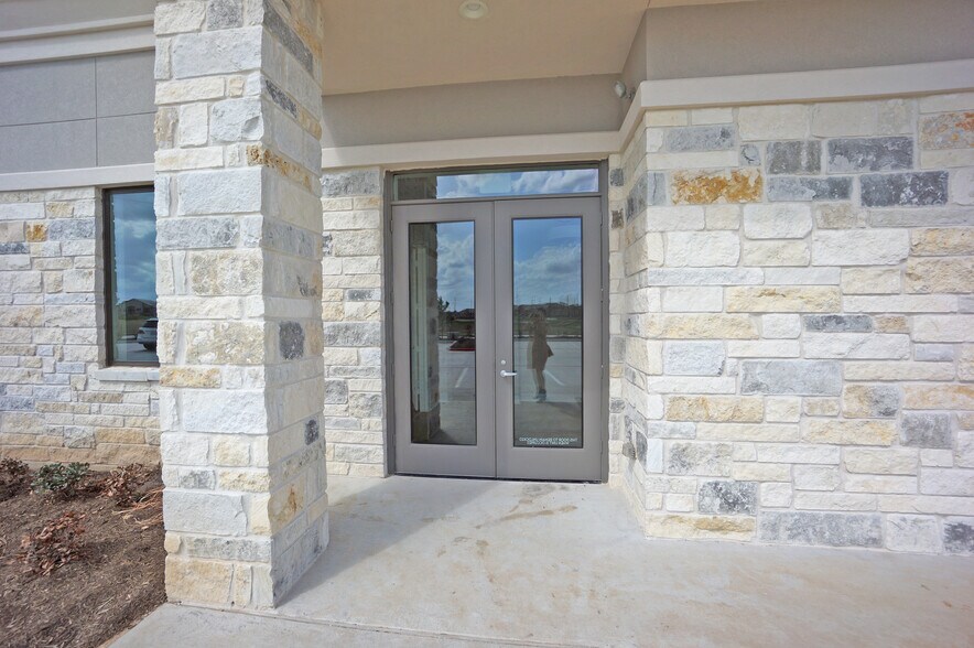 More Photos Of 23410 Grand Reserve Dr, Katy Office For Sale