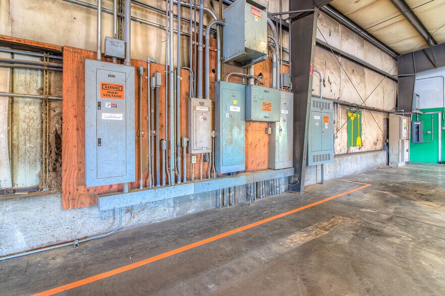 More Photos Of 31 Precision Ln, Malaga Manufacturing For Sale