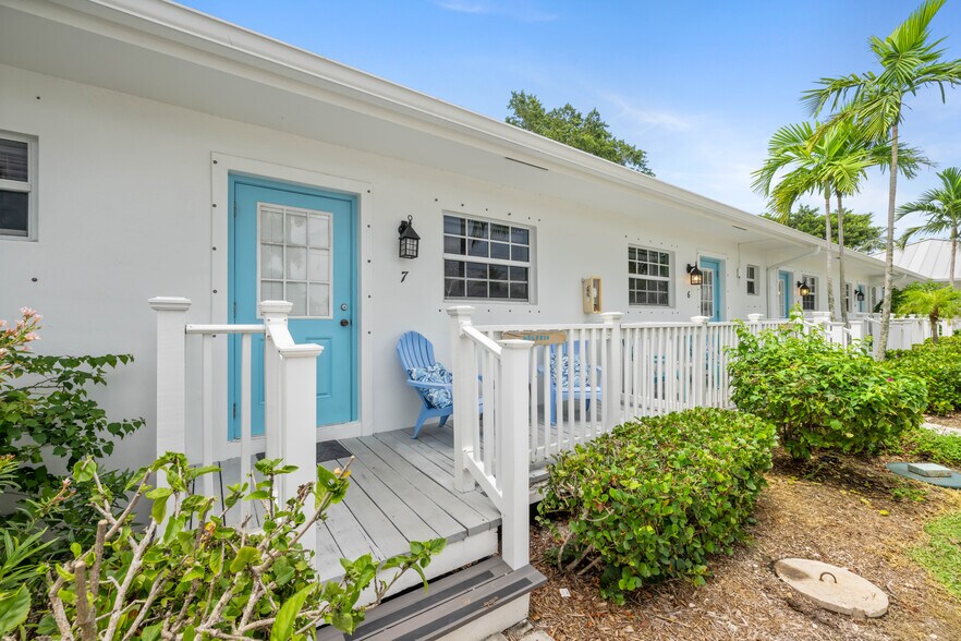 More Photos Of 2502 Tamarind Dr, Hutchinson Island Hotel For Sale