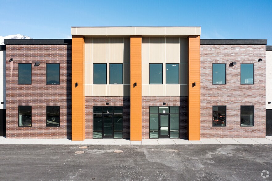 More Photos Of 752 North 2250 West, Springville Warehouse For Lease