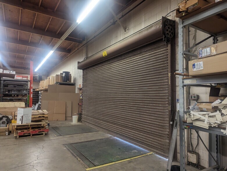 More Photos Of 1350 E Thompson Blvd, Ventura General Retail For Sale