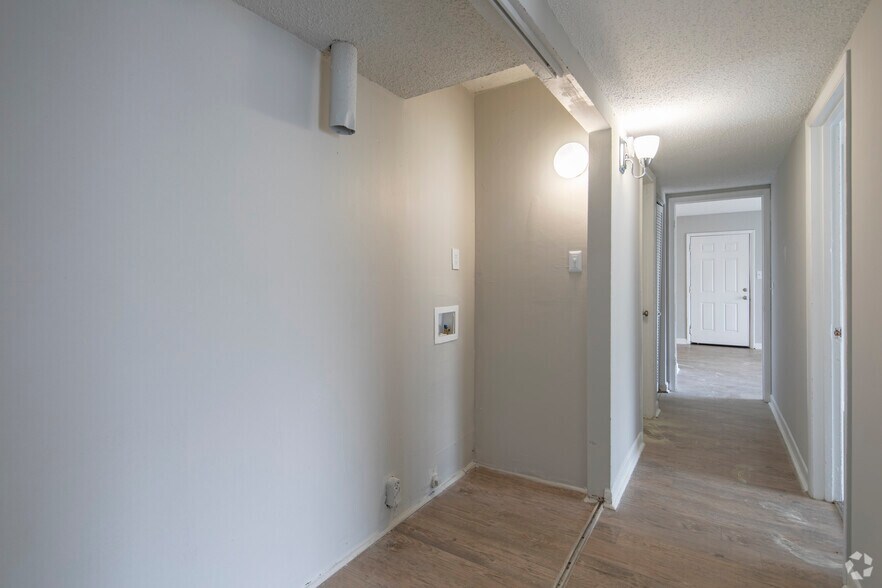 More Photos Of 856 Park Brook Trl, Birmingham Apartments For Sale