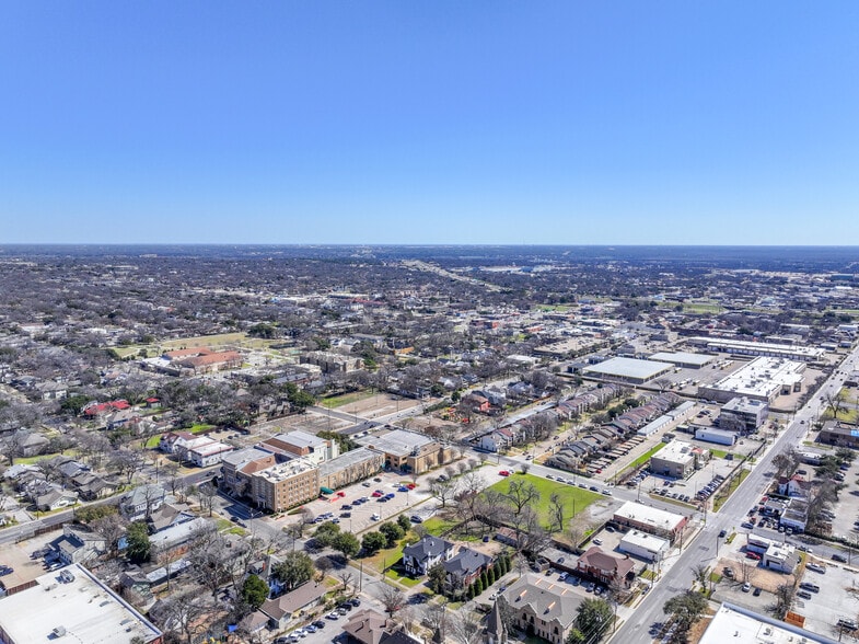 More Photos Of 4112-4114 Junius St, Dallas Apartments For Sale