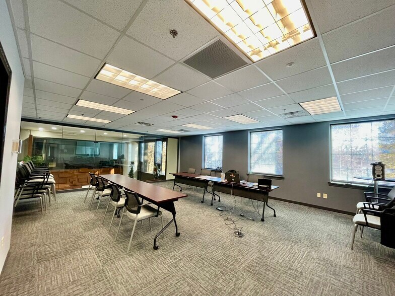 More Photos Of 1749 Mallory Ln, Brentwood Office For Lease