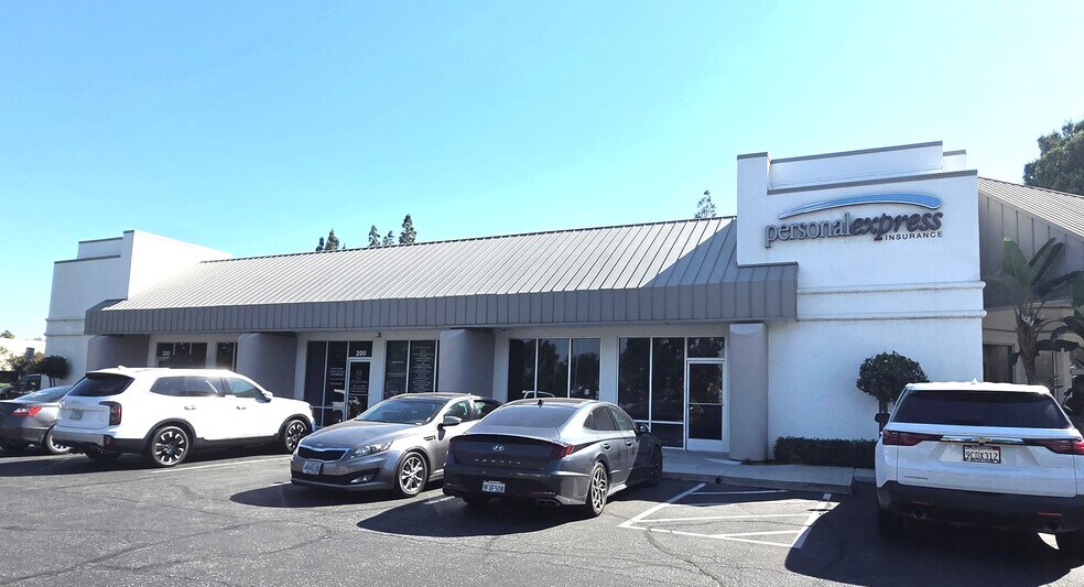 More Photos Of 5301 Truxtun Ave, Bakersfield Medical For Lease