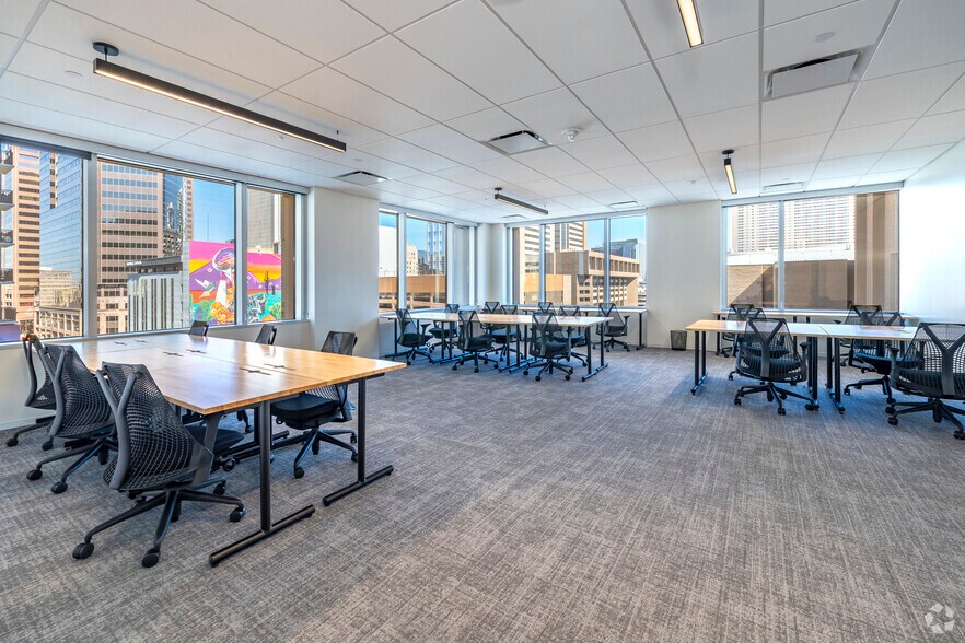 More Photos Of 201 E Washington St, Phoenix Office For Sale