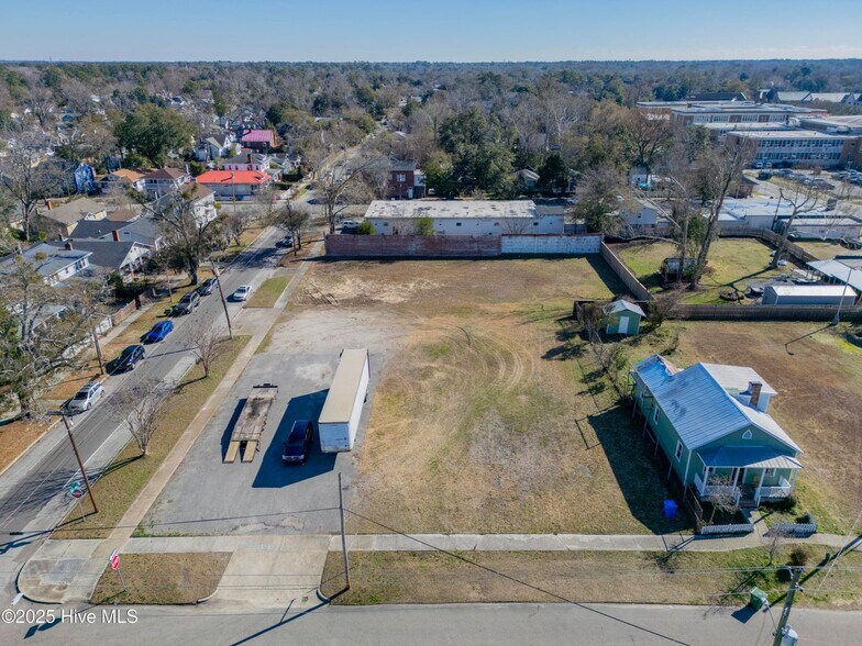 More Photos Of 1102 Chestnut St, Wilmington Land For Sale