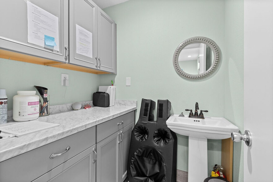 More Photos Of 111 N Fiske Blvd, Cocoa Office For Sale