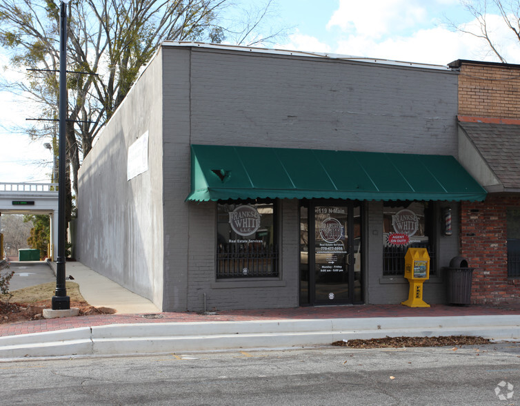 Primary Photo Of 119 N Main St, Jonesboro Office For Lease