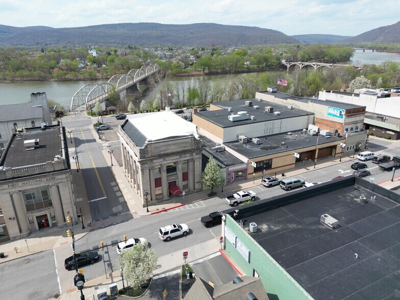 More Photos Of 2 N Main St, Pittston Office For Lease
